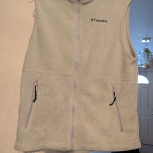 Columbia Cream Fleece Vest